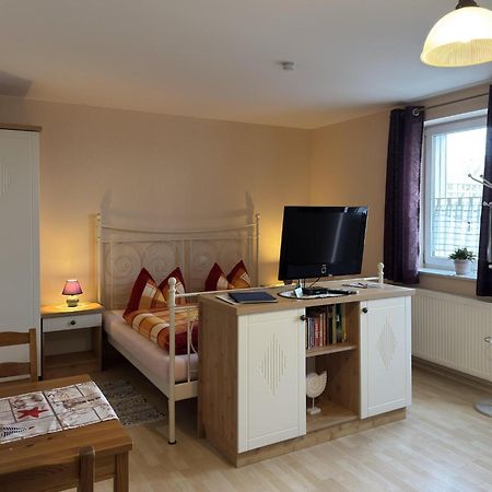 Pretty Apartment In Wiek With Garden Wiek auf Rügen エクステリア 写真