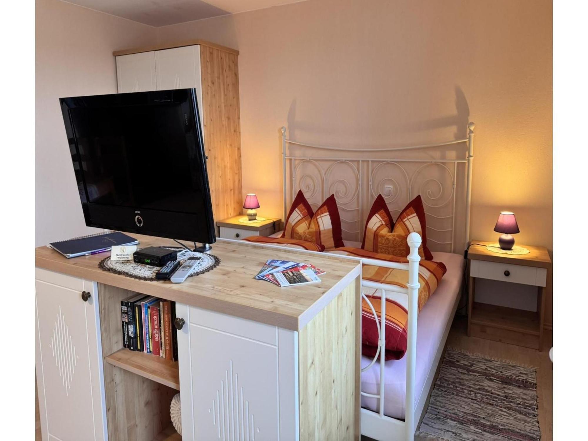 Pretty Apartment In Wiek With Garden Wiek auf Rügen エクステリア 写真