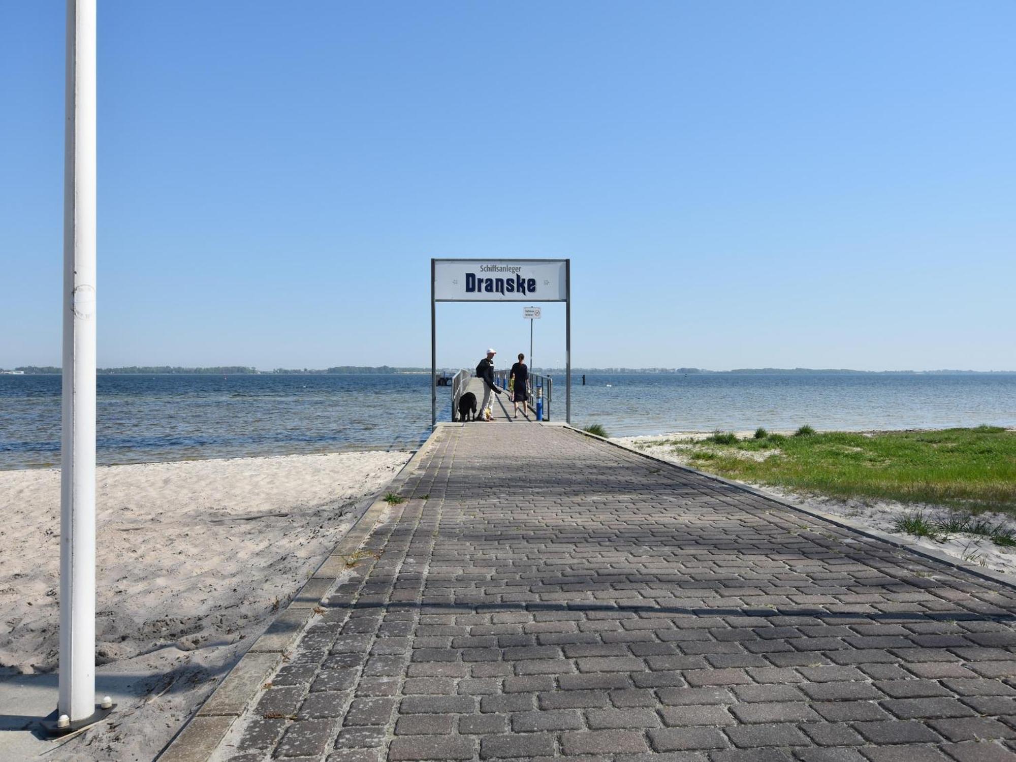 Pretty Apartment In Wiek With Garden Wiek auf Rügen エクステリア 写真
