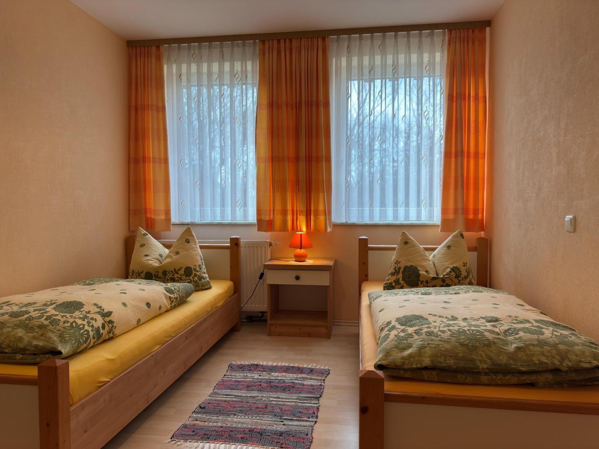 Pretty Apartment In Wiek With Garden Wiek auf Rügen エクステリア 写真