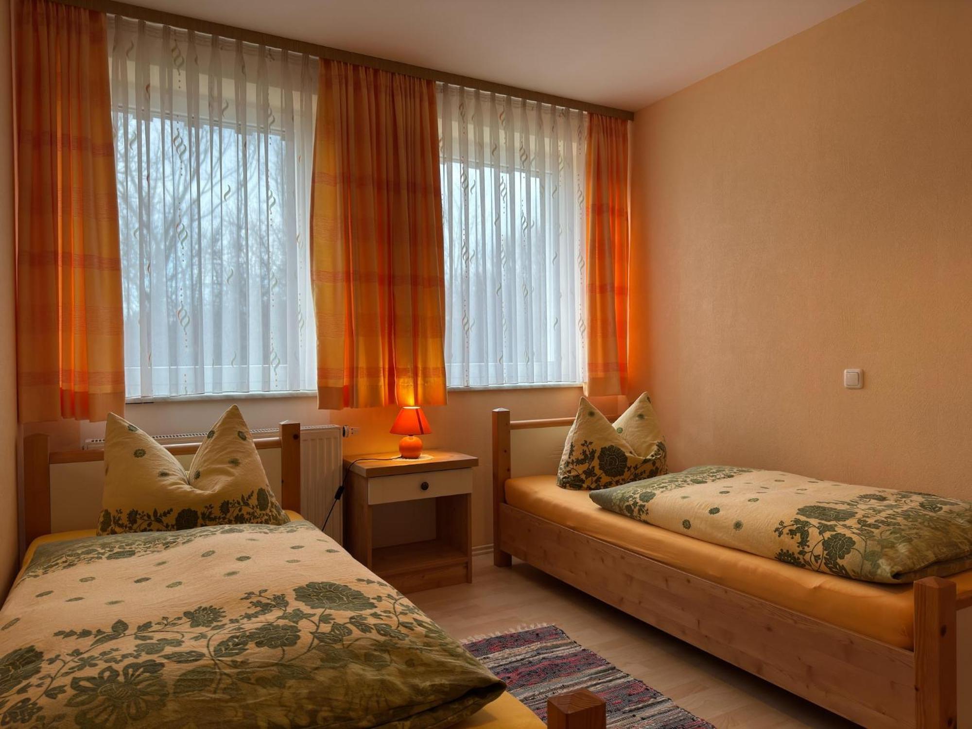 Pretty Apartment In Wiek With Garden Wiek auf Rügen エクステリア 写真